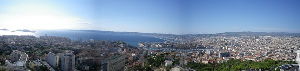 16.8.2010.Marseille 360° vue de notre Dame