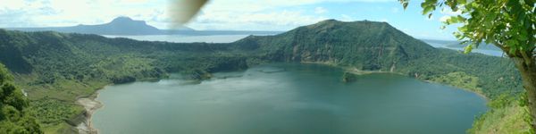 Taal_Crater---Vulcan-point.JPG