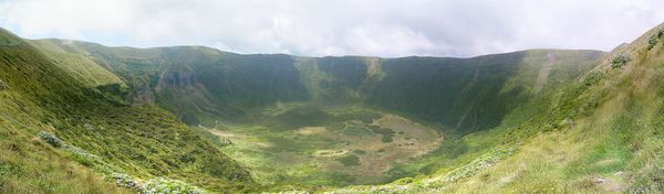 Faial---caldera-from-Cabeco-Gordo.jpg