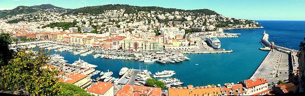 800px-Nice - Le port Lympia