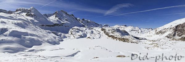 lac-depuis-les-cretes.jpg