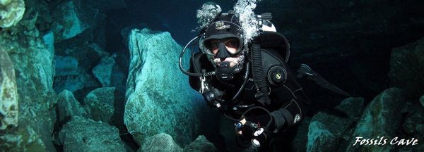 Fossils cave - Cave divers asso. of australia