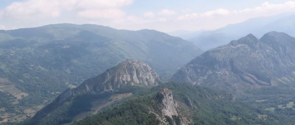 Vue depuis le Sommet du Mont avec la Roche Ronde et Calamès en fond saurat