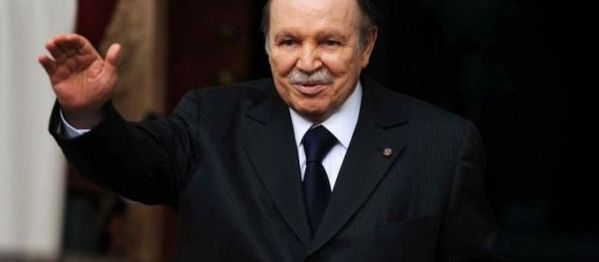 Bouteflika quitte le Val de Grace