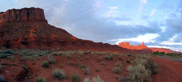 Moab Castle Valley coucher de soleil pano 3b