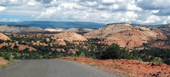 Burr Trail Road début