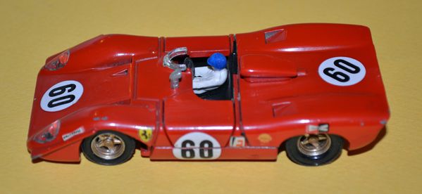 DINKY-Ferrari 312P-N° 1432 (9)