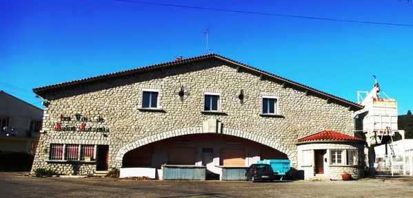 coope-Saint-Saturnin-de-Lucian-1-cmp.jpg