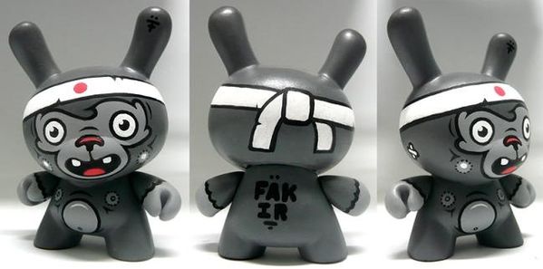 Japanese Dunny by Fakir Japanese Dunny by Fakir