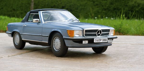 MERCEDES 300 SL CABRIOLET BLEU NOREV 17