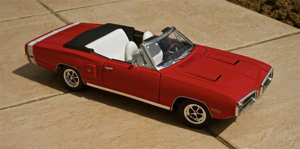 DODGE CORONET CABRIOLET ROUGE YATMING17