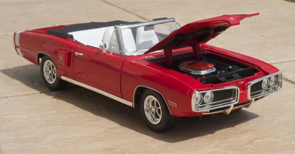 DODGE CORONET CABRIOLET ROUGE YATMING22