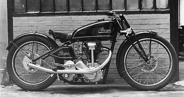Alcyon-ACT-1935870.jpg