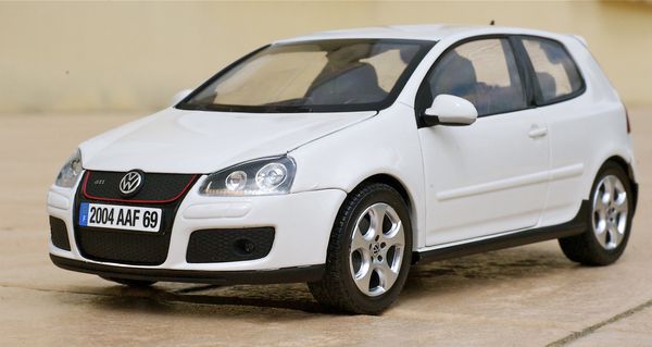 VW GOLF GTI COUPE BLANC NOREV28