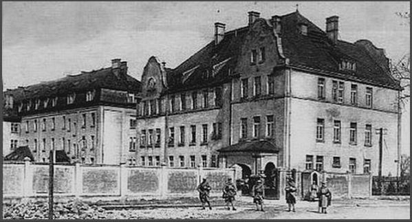 la-caserne-avant-la-derniere-guerre-JPG