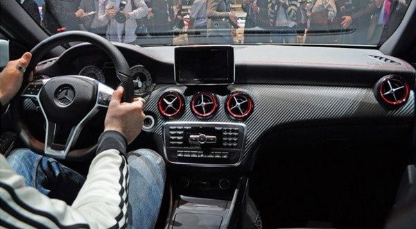 Nouvelle Mercedes Classe A - Le blog de Le Monde Auto & Moto Nouvelle Mercedes Classe A - Le blog de Le Monde Auto & Moto