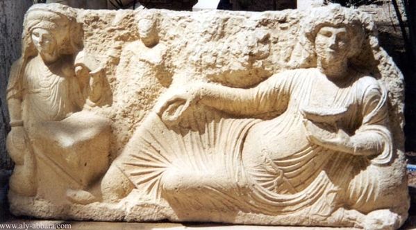 SARCOPHAGE--FAMILLE--PALMYRE-copie-1.jpg