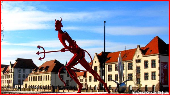 Le diable à désormais sa statue à Colmar ?? 152-e-RI-de-jour_2038_39_40_tonemapped