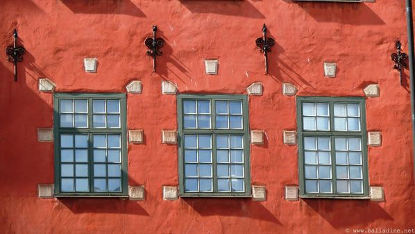 facade3.JPG
