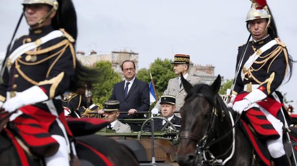 Defile-Champs-Elysees-14-juillet-2014.jpg