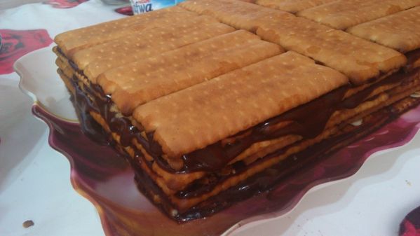 Gateau-au-chocolat-aux-petits-beurres--sans-cuisson--0529.jpg