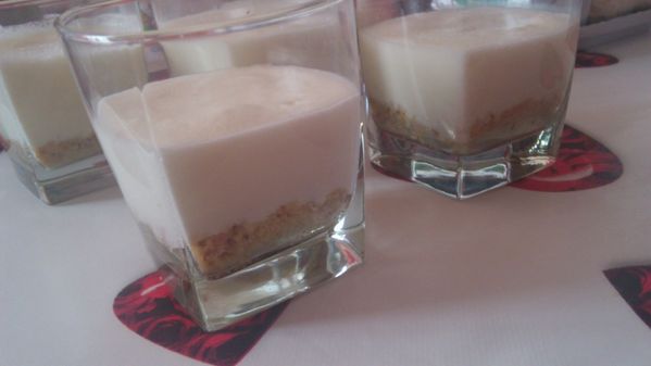 Cheesecake-d-abricot-en-verrine-sans-cuisson-0496.jpg