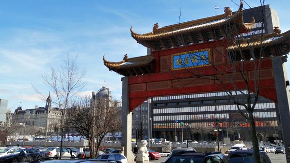 Montréal quartier chinois porte