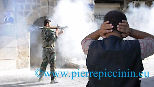 SYRIE--Alep----Juillet-et-aout-2012 0123.AVI.Still002