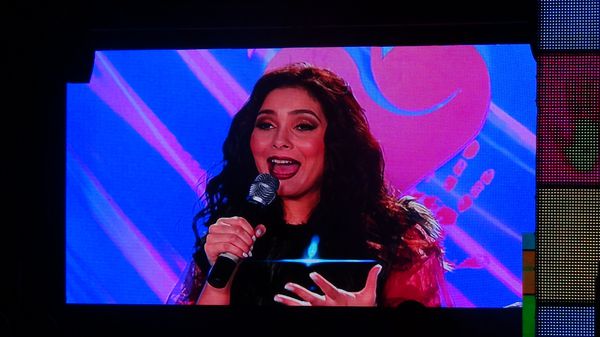 Sheyla Dow Show En Teleton 2013 Honduras (4)