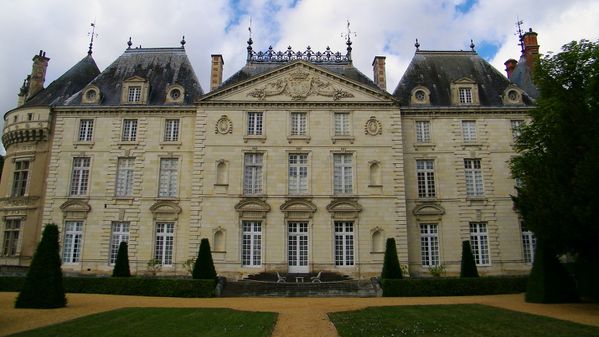 1333 La façade Louis XVI , Château du Lude