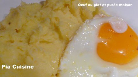 Oeuf-au-plat-et-puree-maison-.JPG