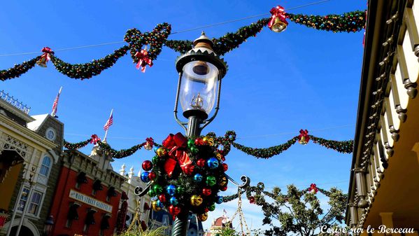 Noel-2013-decorations-disneyland-paris (45)