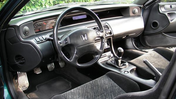Tableau-bord-conducteur-Honda-Prelude-4G.jpg