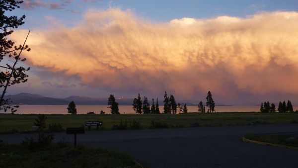 Jour 10 Yellowstone lake coucher de soleil