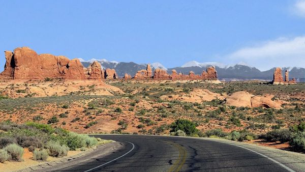 arches-Windows-Section-et-La-Sal-mountains-B.jpg