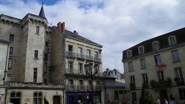 033 Hôtel Gilles Lagrange et bâtiments, Périgueux