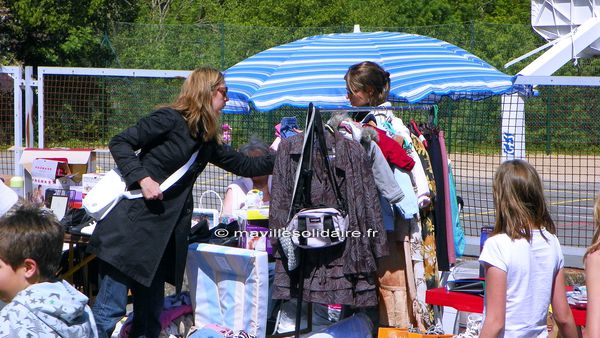 vide grenier Rivoli la roche sur yon 1