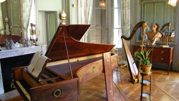 2255 Music salon, Château de Valençay