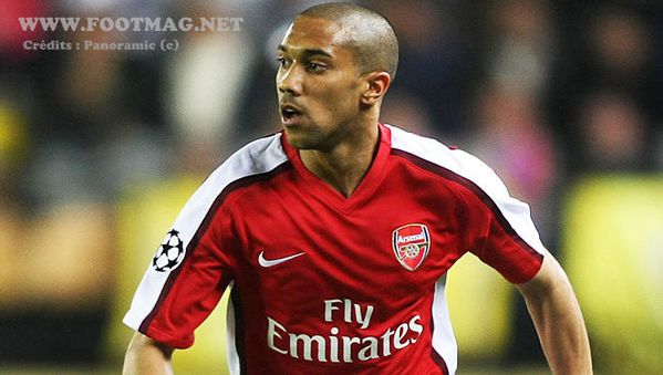 http://img.over-blog.com/600x339/3/93/96/11/Mes-images--2-/Gael-CLICHY-Arsenal---www.footmag.net.jpg