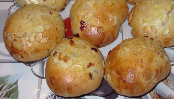 Pains au lait amandes-cranberries3