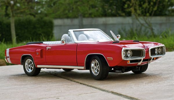 DODGE CORONET CABRIOLET ROUGE YATMING11