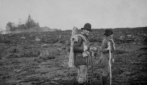 09.1919_Jaggar_Thomas-and-Isabel---SW-rift-zone---USGS-arch.jpg