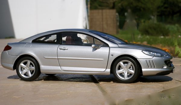 PEUGEOT 407 V6 COUPE GRIS NOREV01