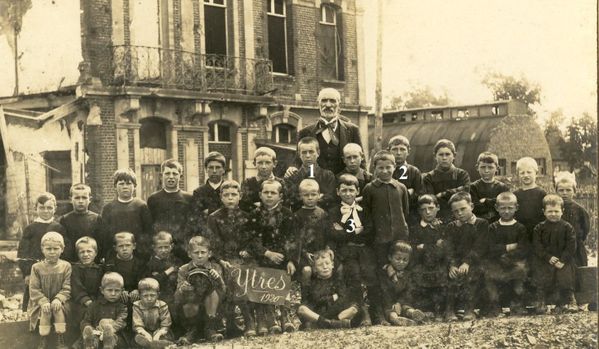 2-ecole-garcons-1920--mr-Riquier---Copie-copie-1.jpg