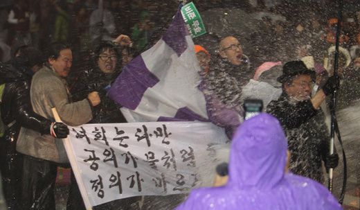 opposition_FTA_Seoul_23_novembre.jpg