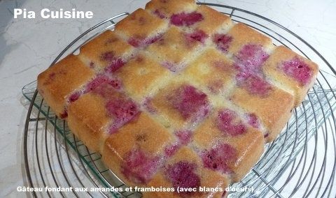 Gateau-fondant-aux-amandes-et-framboises---1--copie-1.JPG