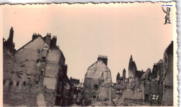 DK-les-ruines-1940--26-.jpg