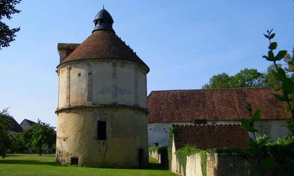 004 Dovecote, Château d'O à Mortrée