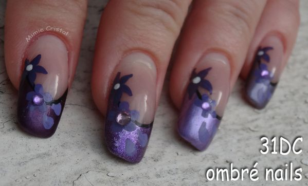 31DC_ombre_nails03.jpg