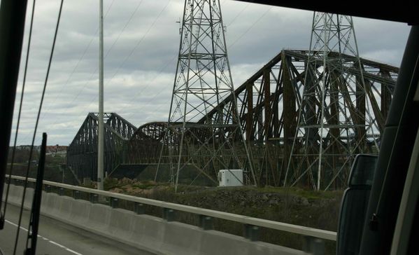023-Le-pont-de-Quebec-Le-plus-long-pont-cantilever-au-monde.jpg